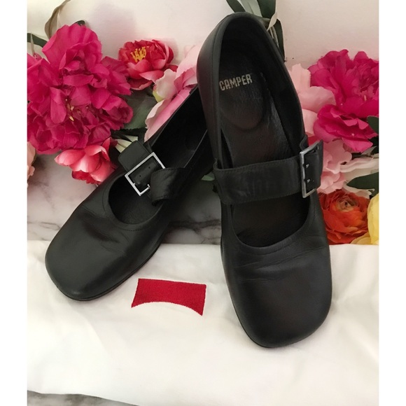 square toe mary jane flats